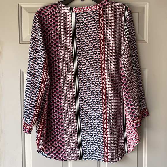 Van Heusen Blouse - Picture 2 of 6